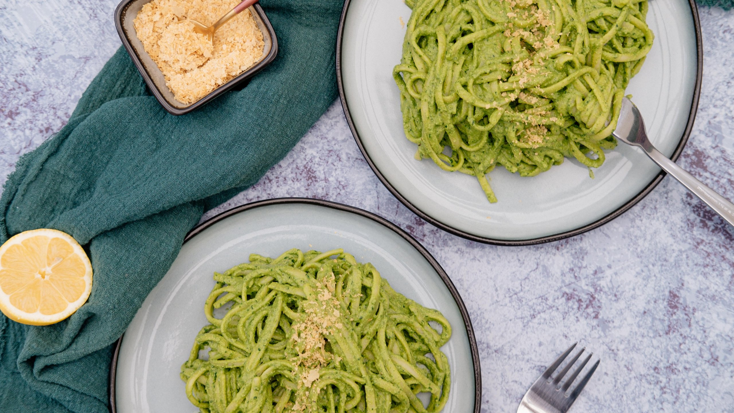 Kale pesto pasta | Yuzu Bakes