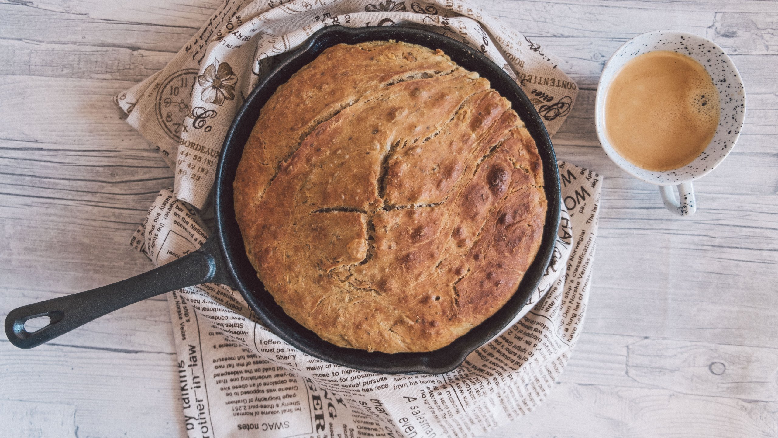 Easy No Knead Skillet Bread