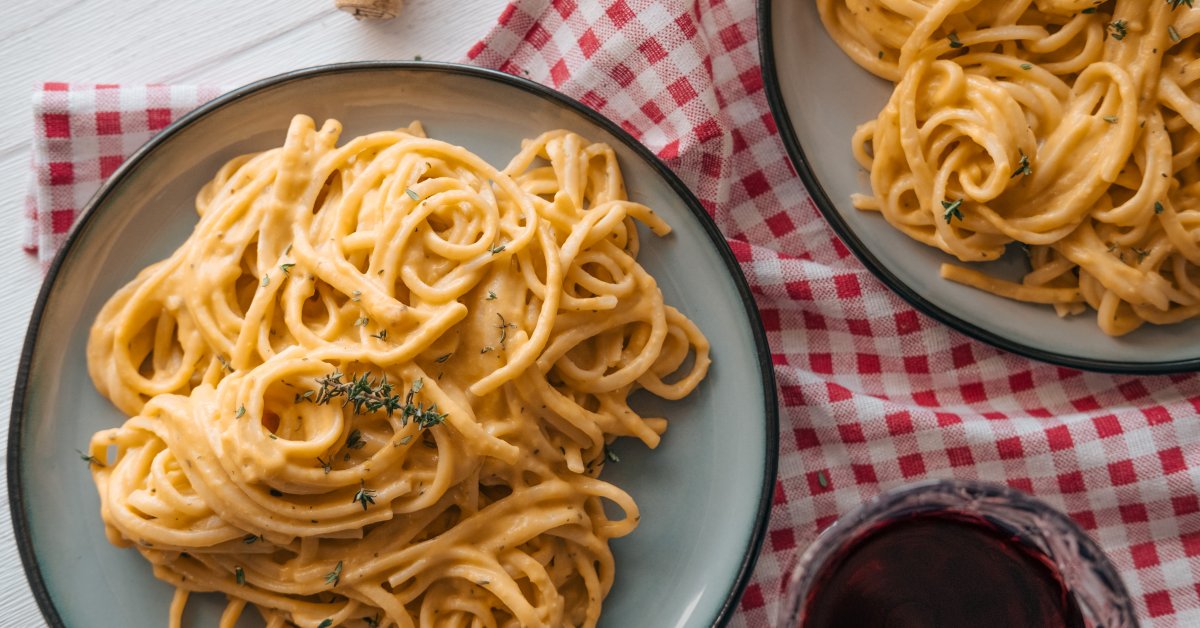 Vegan Cheesy Alfredo Pasta | Yuzu Bakes